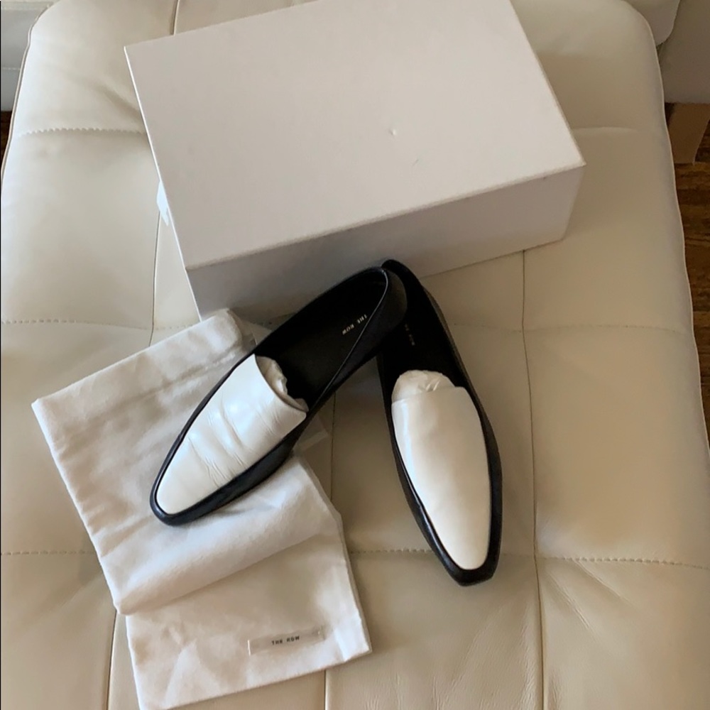 The Row minimal leather loafers sz 36